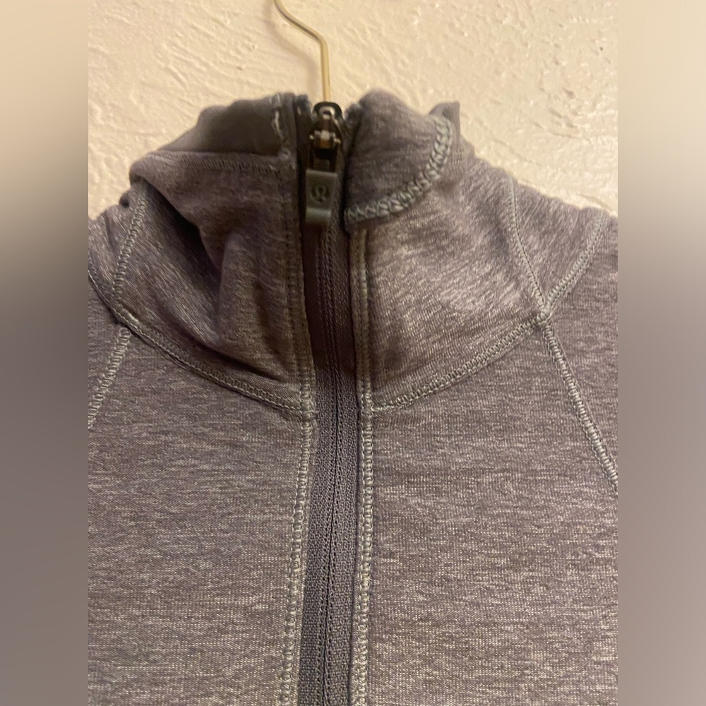 Lululemon sweater - Picture 3 of 9